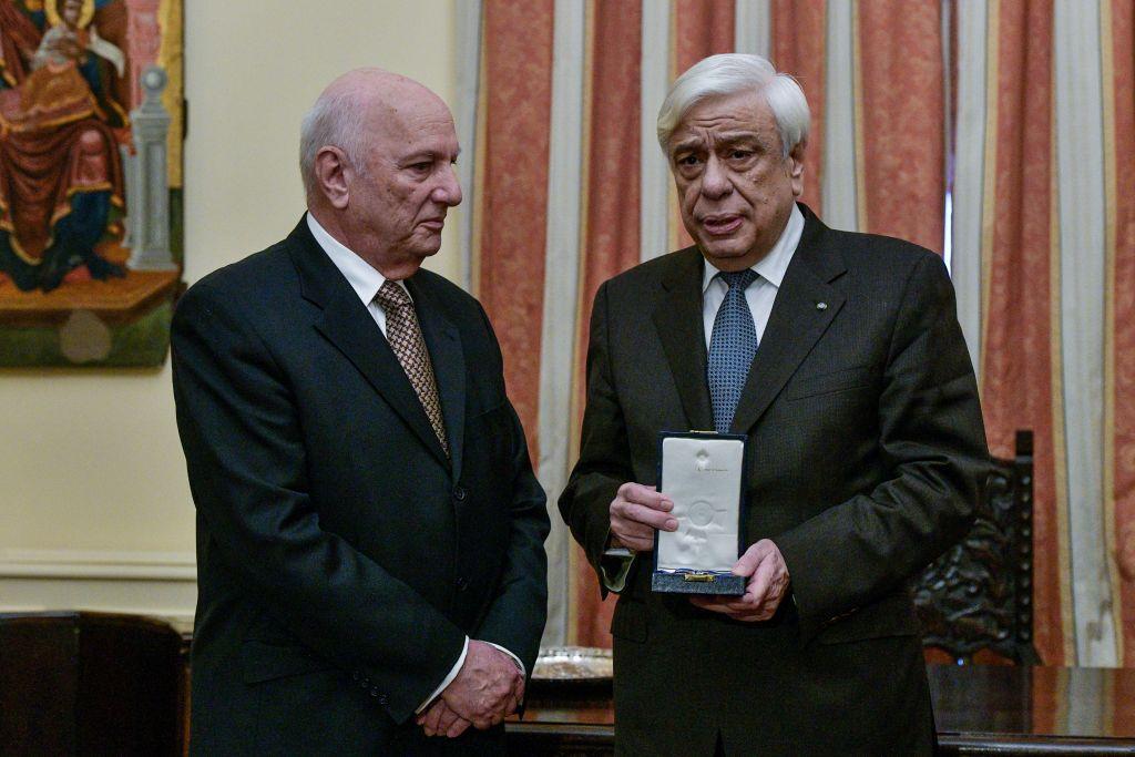 Ο Πρόεδρος της Δημοκρατίας επέδωσε στον Χρήστο Ζερεφό το Παράσημο του Ταξιάρχη του Τάγματος της Τιμής