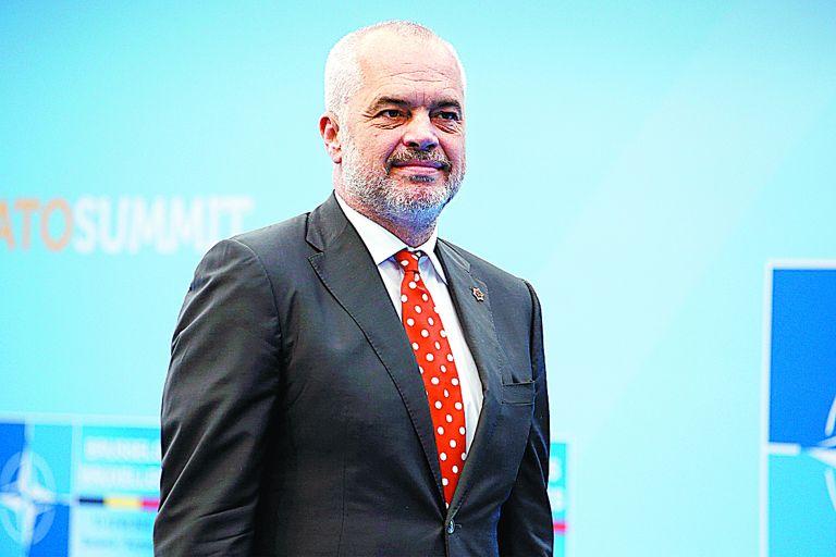 Ράμα στα «ΝΕΑ» : Η ελληνική μειονότητα έχει τα ίδια δικαιώματα με όλους