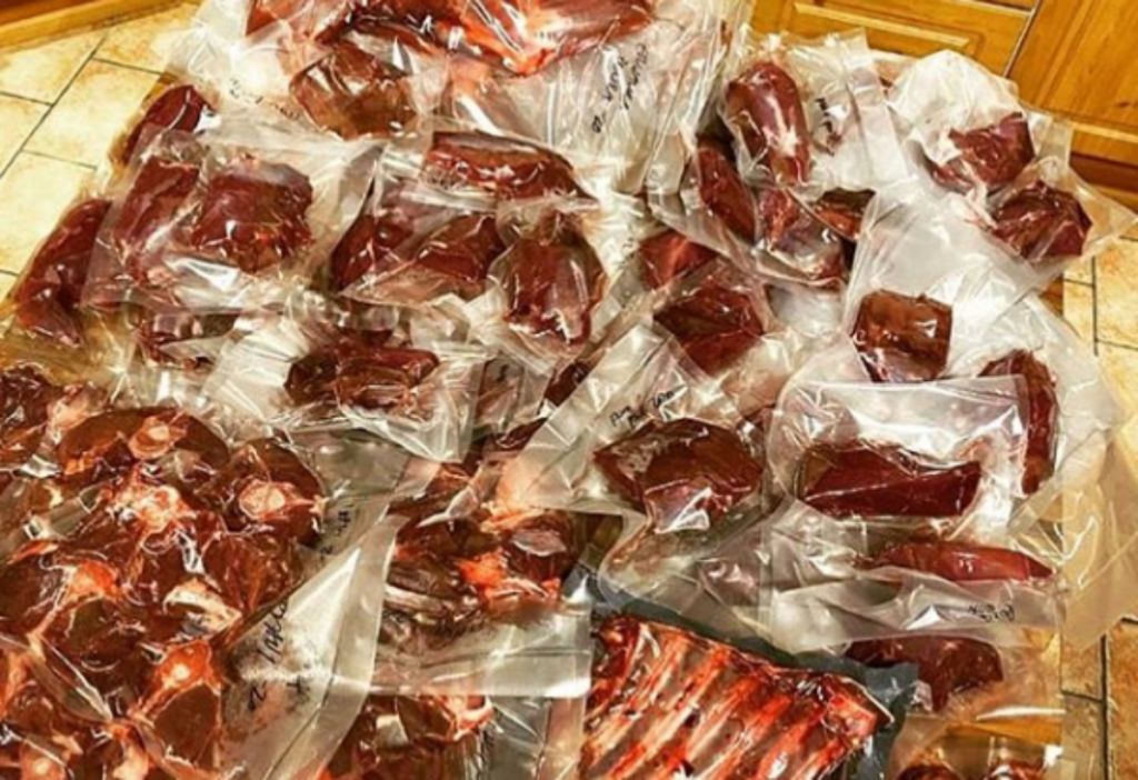 Και όμως δεν είναι αίμα αυτό το υγρό στο συσκευασμένο κρέας