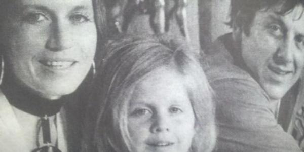 Έρρικα Μπρόγιερ: Συγκλονισμένη η Σάντρα Βουτσά που έχασε τους γονείς της