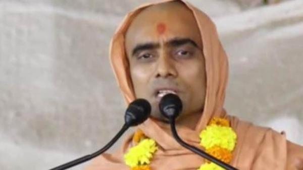 Ινδία: «Οι γυναίκες που μαγειρεύουν όταν έχουν περίοδο θα ξαναγεννηθούν σαν σκύλοι»