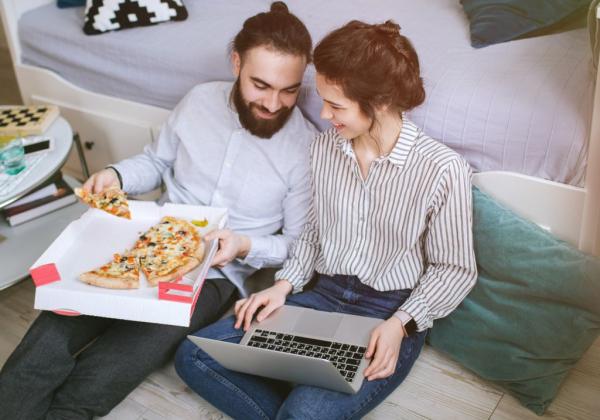 Μήπως ο σύντροφός σας καταστρέφει τη δίαιτά σας;