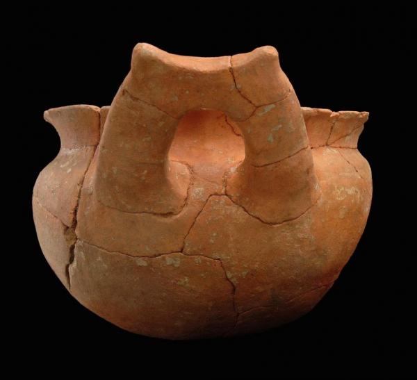 Προϊστορικό αγγείο από την Κοιλάδα του Αχελώου