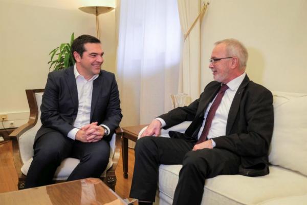 Τσίπρας και Χόγιερ συζήτησαν τη χρηματοδότηση της ΕΤΕΠ για την απολιγνιτοποίηση της Δ. Μακεδονίας