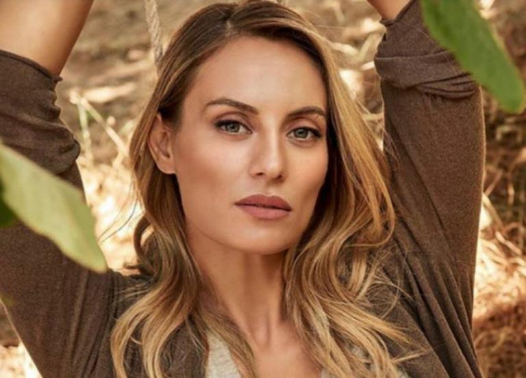 Ελεονώρα Μέλετη: Φωτογραφίζει την κόρη με την πιο γλυκιά αποκριάτικη στολή