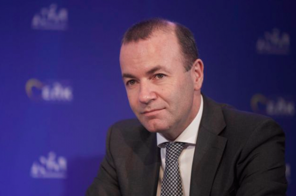 Βέμπερ σε Τουρκία για Προσφυγικό: Να σεβαστεί τη συμφωνία με την Ευρώπη