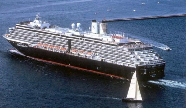Κοροναϊός: Μέσα σ΄ ένα κρουαζιερόπλοιο χωρίς προορισμό – Μαρτυρίες σοκ
