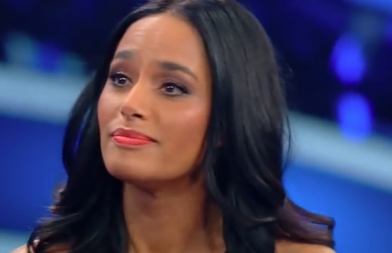 Ιταλία : Συγκίνησε η παλαιστίνια δημοσιογράφος Ρούλα Ζεμπρεάλ – Μίλησε κατά της βίας σε βάρος γυναικών