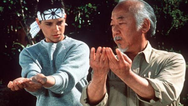 Ο Πιερρακάκης και το «Καράτε Κιντ»