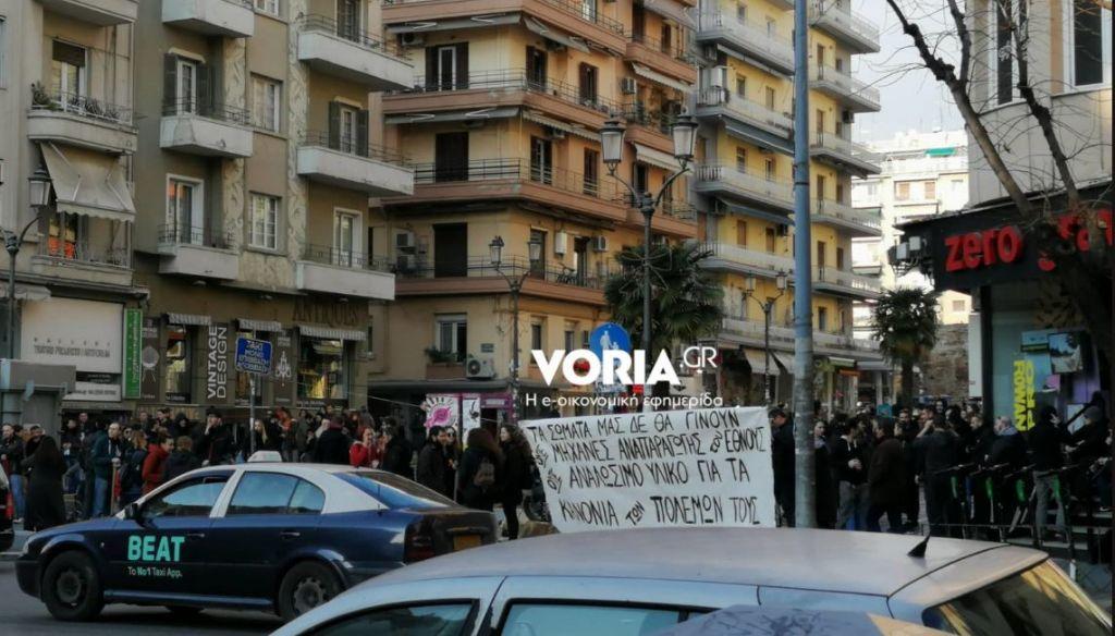 Θεσσαλονίκη: Συγκέντρωση αντιεξουσιαστών κατά εκδήλωσης χριστιανικών σωματείων