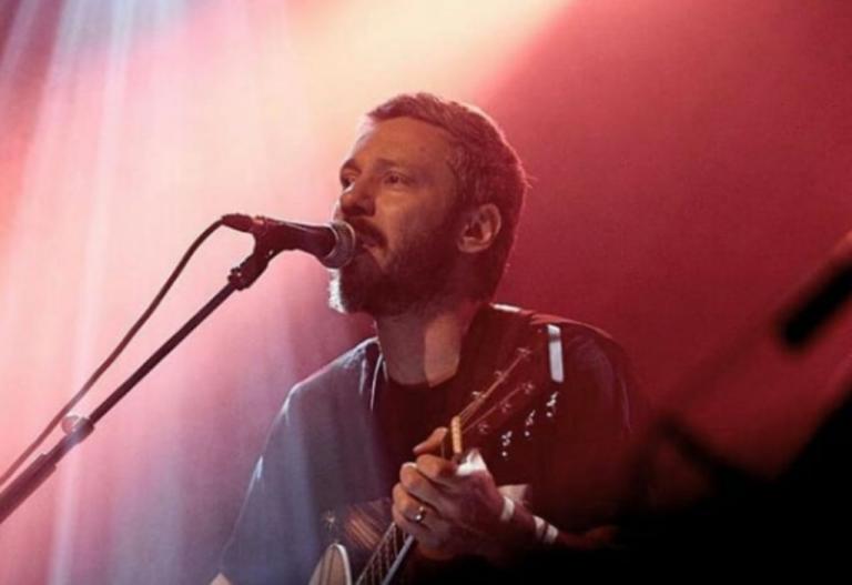 Αλκίνοος Ιωαννίδης: Η άγνωστη ιστορία πίσω από το τραγούδι του «Προσκυνητή»