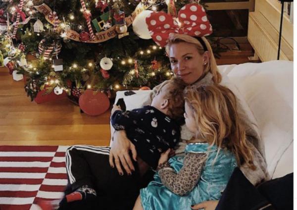 Βίκυ Καγιά: Πάντα μαζί με τα παιδιά της