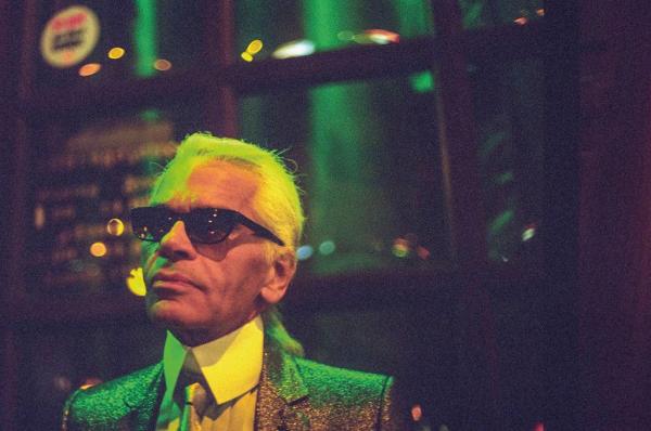 Καρλ Λάγκερφελντ : Αγνωστα πορτρέτα του κορυφαίου μετρ της μόδας