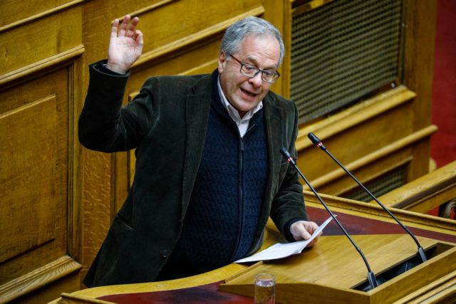 Μάρκου (ΣΥΡΙΖΑ) για «τοξοβόλο» Συντάγματος : «Σιγά τον εγκληματία»