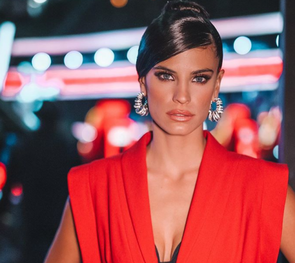 Χριστίνα Μπόμπα: Ποζάρει με εσώρουχα και ρίχνει το Instagram