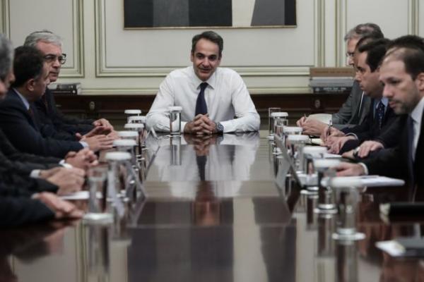 Προσφυγικό : «Πυροσβεστική» παρέμβαση Μητσοτάκη – Πάει στα νησιά να σβήσει τις φωτιές που άναψαν τα ΜΑΤ