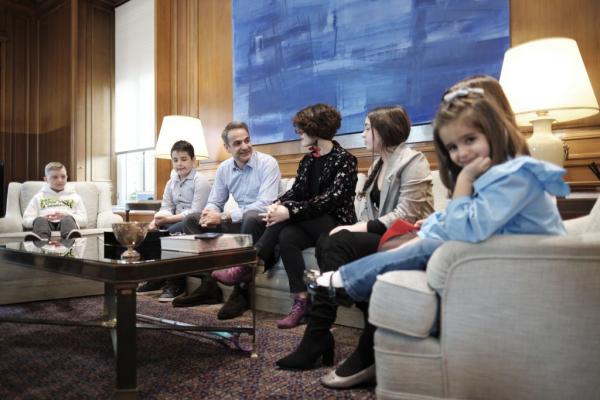 Κυριάκος Μητσοτάκης : Υποδέχτηκε παιδιά που νίκησαν τον καρκίνο