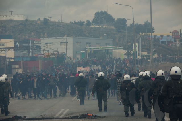 Προσφυγικό : Λήγει το μορατόριουμ για τα κλειστά κέντρα – Στα άκρα η κόντρα κυβέρνησης και νησιωτών