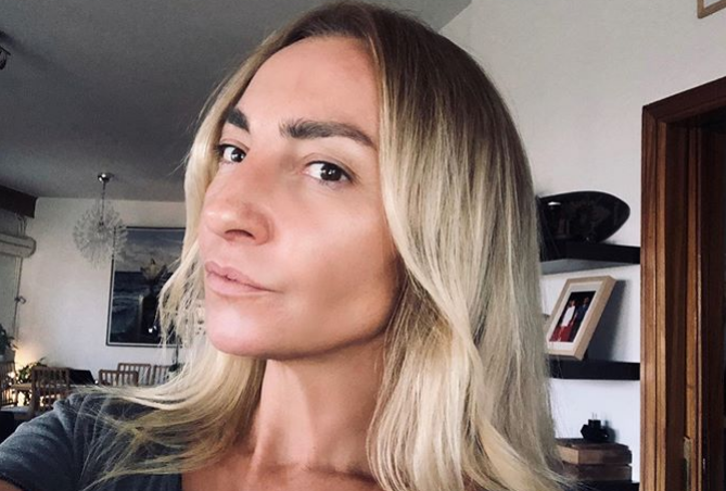 Ρούλα Ρέβη: Δείτε πώς φωτογράφισε τα δίδυμα