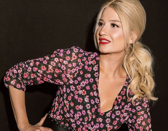 Φαίη Σκορδά : Η τρυφερή φωτογραφία με το γιο της