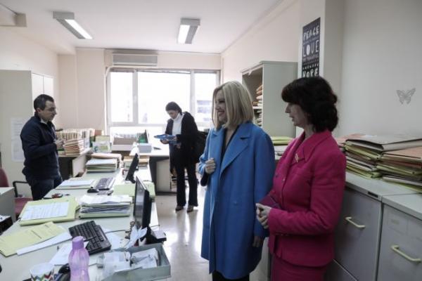 Γεννηματά : Αυξήθηκαν 50% οι εκκρεμείς συντάξεις – Ανίκανη η κυβέρνηση να λύσει το πρόβλημα