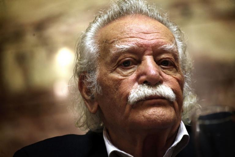 Μανώλης Γλέζος, η φλόγα που δεν τρέμει