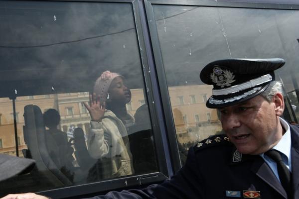 Κοροναϊός : Η κυβέρνηση λαμβάνει μέτρα και στα ΚΥΤ