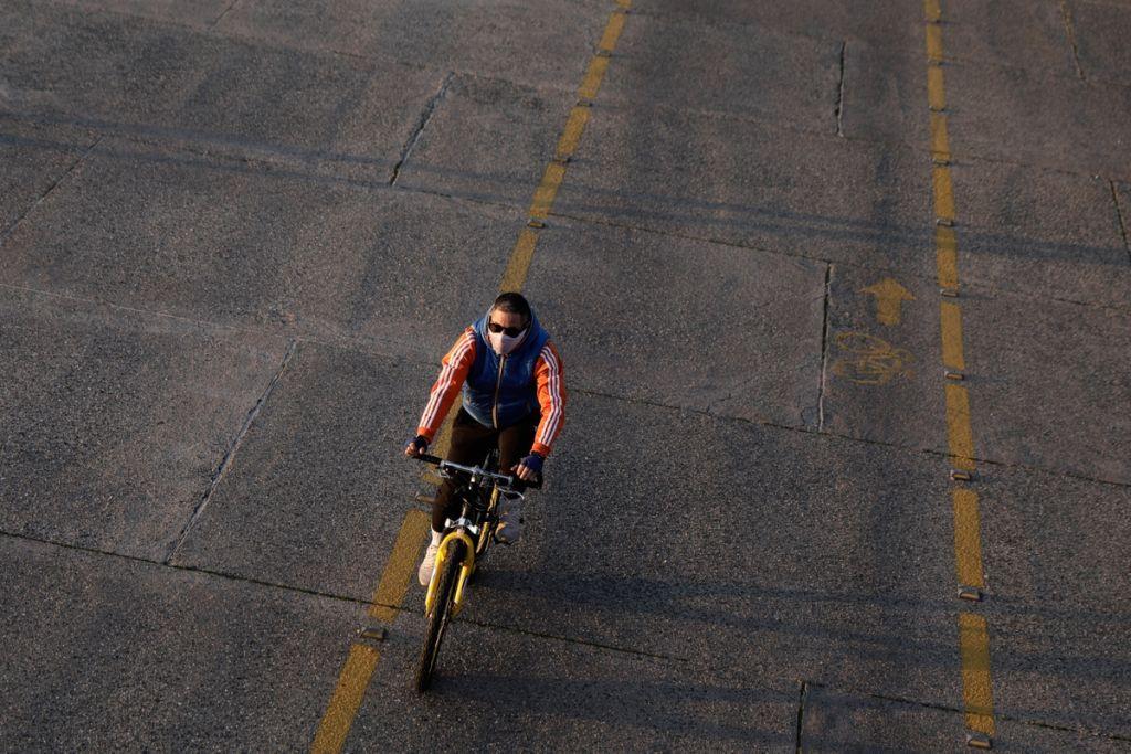 «Ο κοροναϊός είναι απίθανο να εξαφανιστεί το καλοκαίρι» εκτιμά το Ευρωπαϊκό Κέντρο Πρόληψης Νόσων