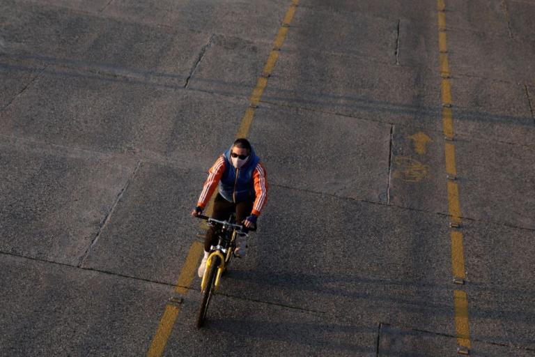 «Ο κοροναϊός είναι απίθανο να εξαφανιστεί το καλοκαίρι» εκτιμά το Ευρωπαϊκό Κέντρο Πρόληψης Νόσων