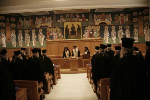 Κοροναϊός : Η Ιερά Σύνοδος κλείνει τα κατηχητικά – Λιτά οι τοπικές εορτές