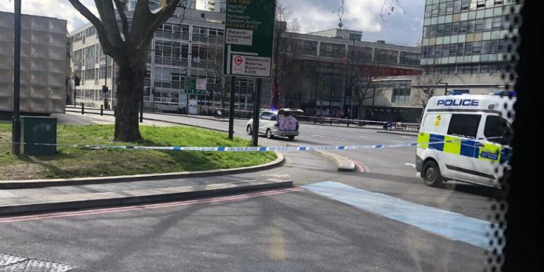 Συναγερμός στο Λονδίνο για ύποπτο όχημα