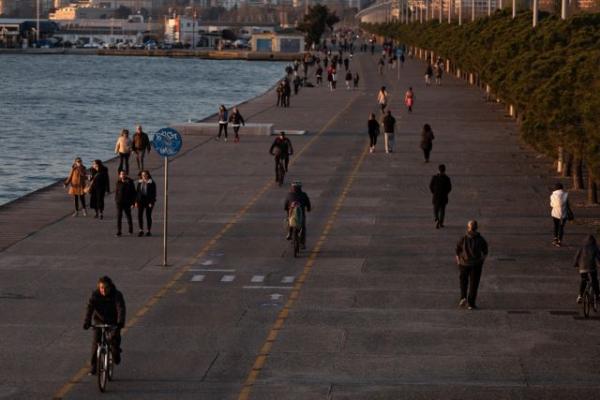 Θεσσαλονίκη: Καταγγελία κατά του Δήμου για συνωστισμό 250 εργαζομένων