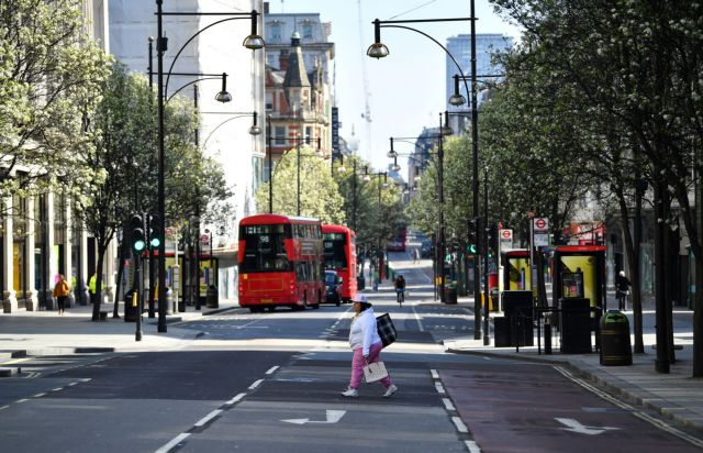 Κοροναϊός: «Βόμβα» από την Οξφόρδη – Ίσως έχει προσβληθεί το 50% των Βρετανών