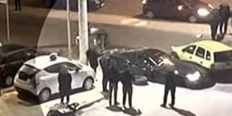 Τροχαίο στη Γλυφάδα: «Ήμουν σοκαρισμένη δεν κοίταξα πίσω», λέει η συνοδηγός της μοιραίας Corvette