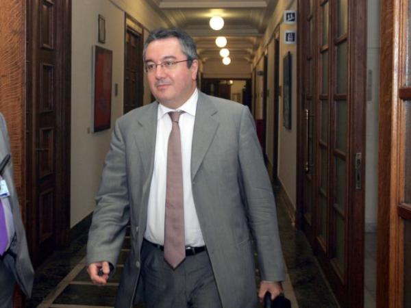 Μόσιαλος: Άμισθη η θέση του εκπροσώπου σε διεθνείς οργανισμούς για τον κοροναϊό