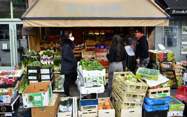 Κοροναϊός: Κίνδυνος για καταστροφή καλλιεργειών στη Βρετανία