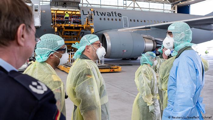 Στη Γερμανία για νοσηλεία Iταλοί ασθενείς με αερομεταφορά