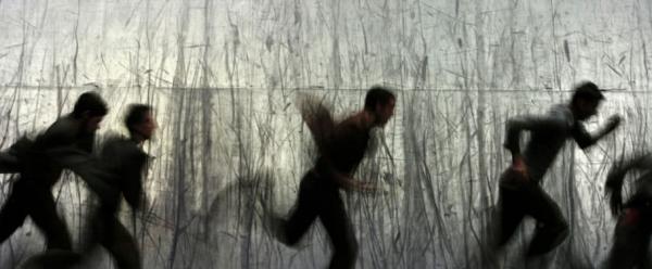 Δείτε online την παράσταση «2» του Δημήτρη Παπαϊωάννου