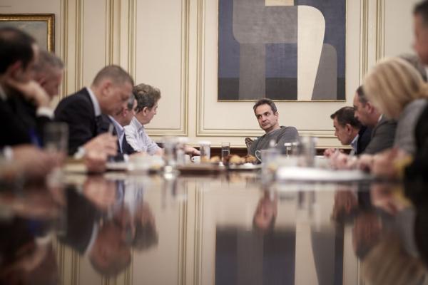 Προσφυγικό: Ευρεία σύσκεψη στο Μαξίμου για τη φύλαξη των συνόρων