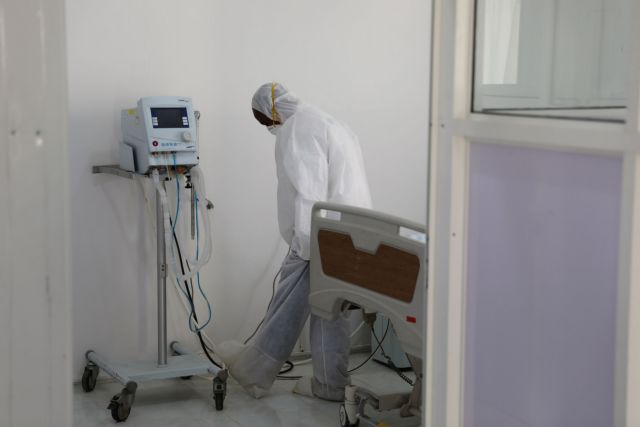 Κοροναϊός: Ογκολόγος προσεβλήθη από τον ιό - Προετοιμασίες για ευρεία διασπορά του