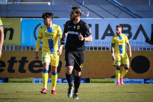 Κοροναϊός : Οι Έλληνες ποδοσφαιριστές ζητάνε αναβολή των πρωταθλημάτων