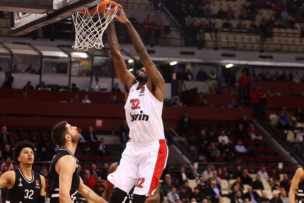 Στην κορυφή του Top-10 το κάρφωμα του Έλις