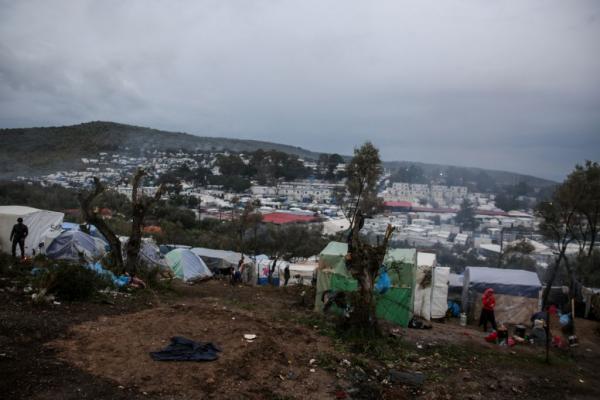Προσφυγικό: Με ρυθμούς χελώνας κινείται η Ευρώπη – Μέχρι και το φόβο του κοροναϊου ενεργοποιεί η κυβέρνηση για κλειστά κέντρα