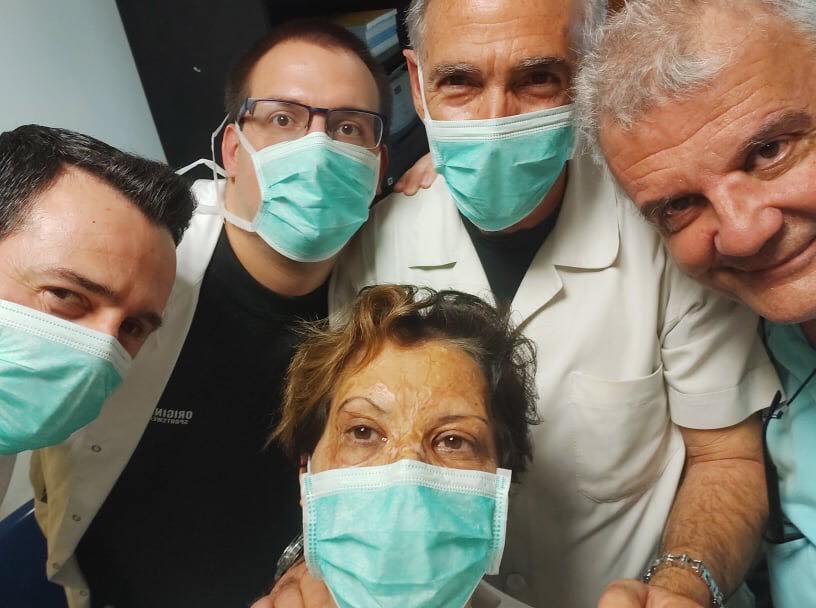 Εργαζόμενοι του Ευαγγελισμού στέλνουν μήνυμα: «Μείνετε σπίτι»