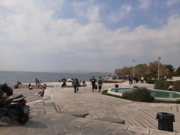 Αδιόρθωτοι: Ο κοροναϊός δεν εμπόδισε τους Αθηναίους να βγουν πάλι για βόλτα στην παραλία
