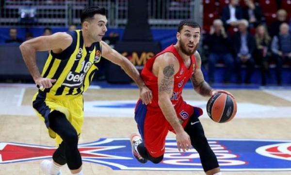 Σε καραντίνα ο Μάικ Τζέιμς