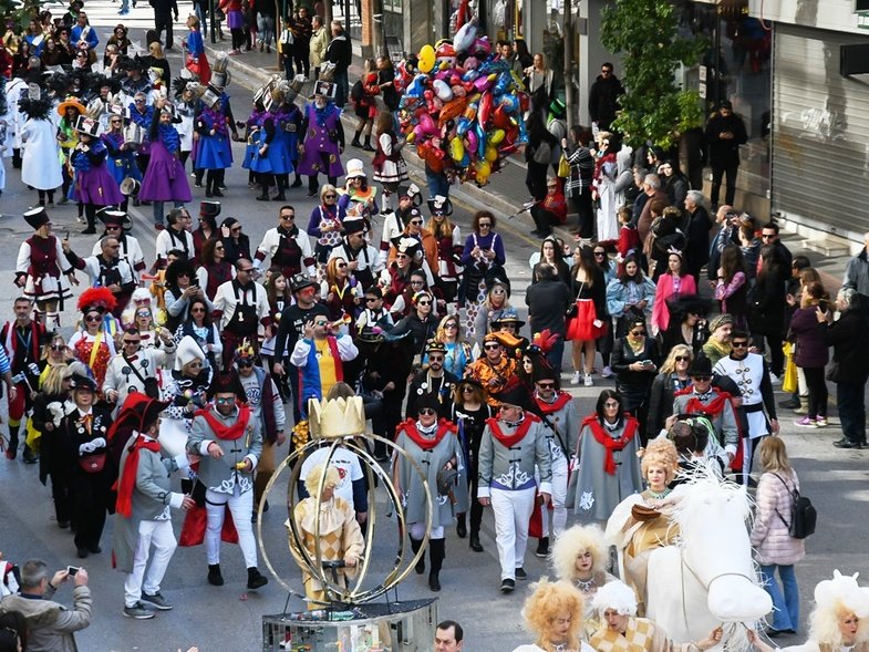 Editorial Ta Nea: Excuses