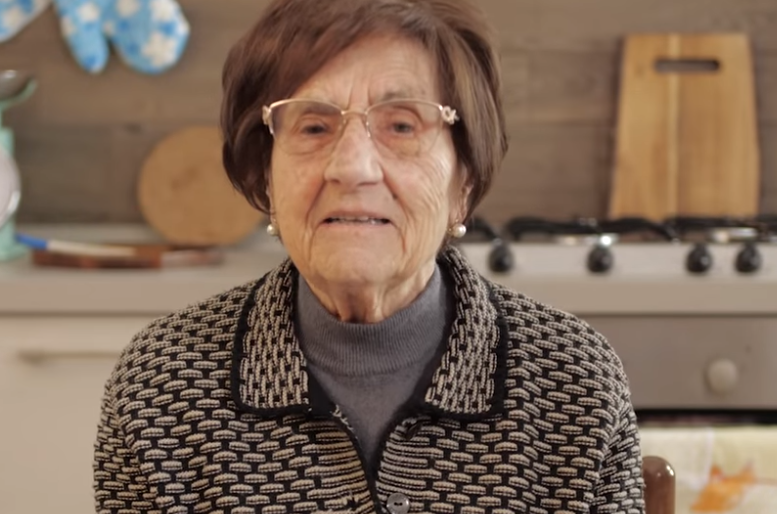 Κοροναϊός : Ιταλίδα γιαγιά δίνει οδηγίες προστασίας και γίνεται viral