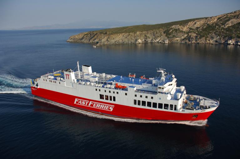 Κοροναϊός : Ύποπτα συμπτώματα σε ναυτικό του πλοίου «ΘΕΟΛΟΓΟΣ Π» – Οδηγίες ΕΟΔΥ σε επιβάτες και πλήρωμα