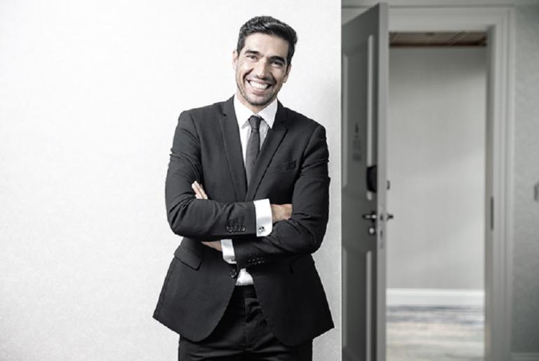 Φερέιρα για κοροναϊό : Υποδειγματικά τα μέτρα της Ελλάδας απέναντι στην πανδημία